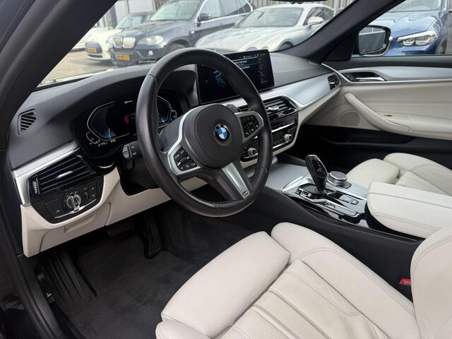 BMW 5-SERIE Touring 530e High Exec. Pano/Adap.Cruise/LED/Leder