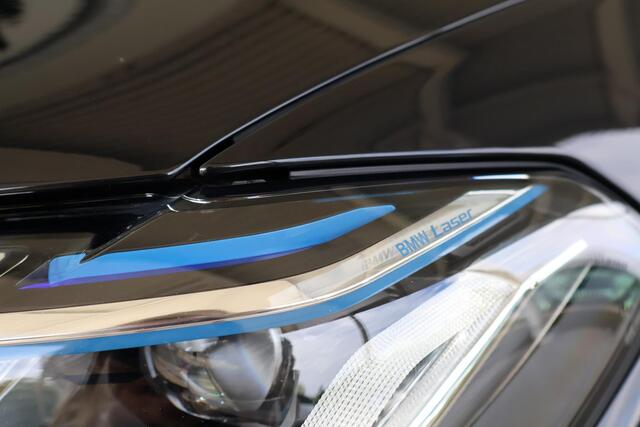 BMW 5-SERIE Touring 530e xDrive M Sportpakket | Driving Assistant | Comfort Access pakket
