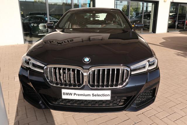 BMW 5-SERIE Sedan 530e High Executive | M Sportpakket | Comfort Access Pakket | Head-up Display