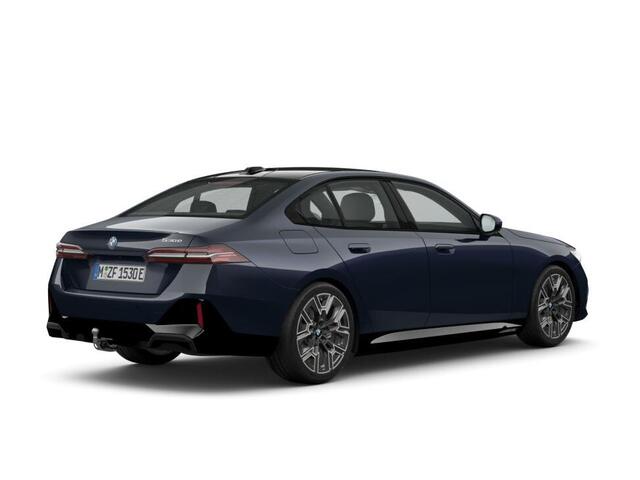 BMW 5-SERIE 530e Sedan | M Sport Edition | M Sportpakket | Innovation Pack | Travel Pack | Comfort Pack