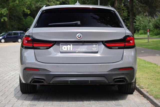 BMW 5-SERIE Touring 530e High Executive M-Sportpakket, Head up display, Panoramadak, Keyless, Driving Assistent Plus, Harman Kardon, Stuurwielverwarming, Parkeerhulpsysteem Plus, BMW Live Cockpit, Innovatiepakket, etc.