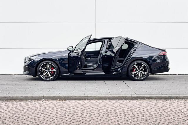 BMW 5-SERIE Sedan 530e M Sport Edition | M Sport Pro | Travel Pack | Comfort Pack