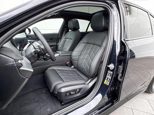 BMW 5-SERIE Sedan 530e M Sport Edition | M Sport Pro | Travel Pack | Comfort Pack