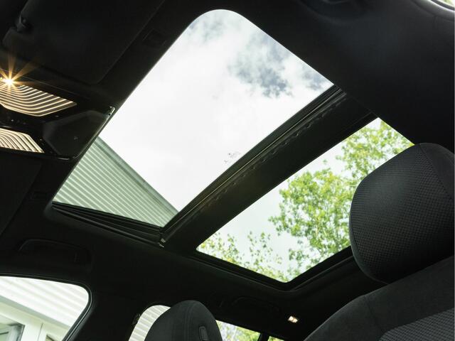 BMW 5-SERIE Touring 540i xDrive M-Sport - Pano - Active Steering - Driving Ass Plus - Head-Up