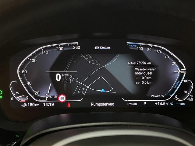 BMW 5-SERIE Touring 530e High Executive M Sport 19"/Stoel + stuurverwarming/Adaptieve cruise/LED/Camera/Apple Carplay & Android Auto/HiFi