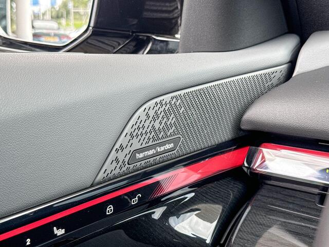 BMW 5-SERIE Sedan 530e M Sportpakket Pro / Innovation Pack / Travel Pack / Comfort Pack / Panoramadak / Trekhaak