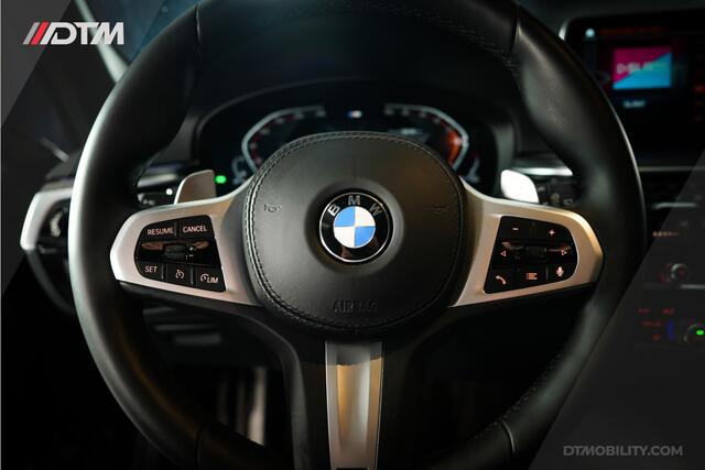BMW 5-SERIE Touring Dealer O.H. | 530i High Ex. M-Sport | Pano | Harman Kardon | Laser