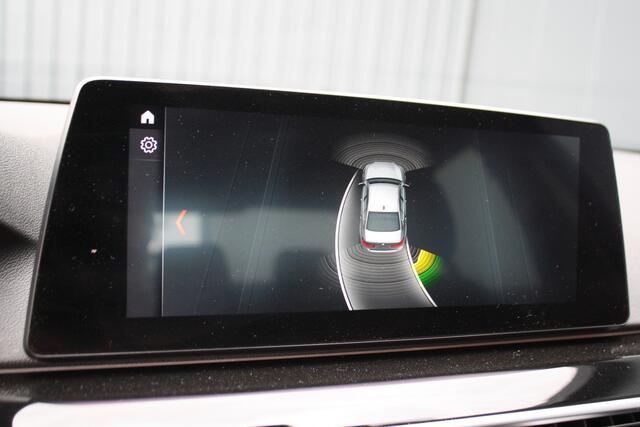 BMW 5-SERIE 520i Executive Edition-Trekhaak-Navi-