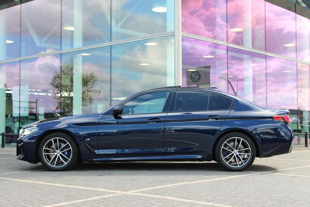 BMW 5-SERIE 530i High Executive M Sport Automaat / Schuif-Kanteldak / Trekhaak / Laserlight / M Sportonderstel / Live Cockpit Professional