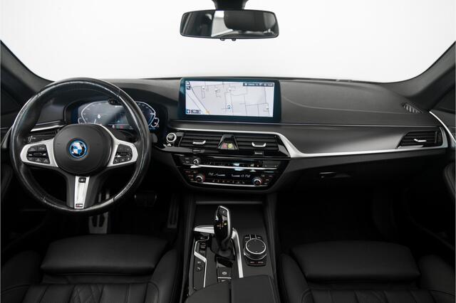 BMW 5-SERIE 530e High Executive M-sport Schuifdak Electrische trekhaak Laserkoplampen