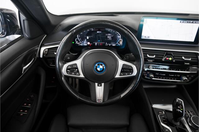 BMW 5-SERIE 530e High Executive M-sport Schuifdak Electrische trekhaak Laserkoplampen
