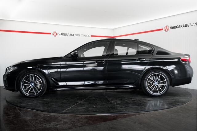 BMW 5-SERIE 530e High Executive M-sport Schuifdak Electrische trekhaak Laserkoplampen