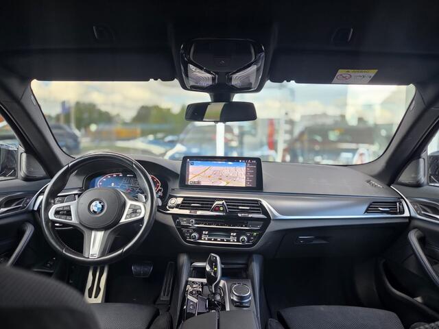 BMW 5-SERIE Touring 530e M-Sport Laser HUD Keyless