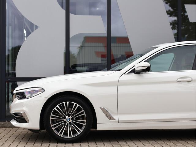 BMW 5-SERIE 520d High Executive | HUD | ACC | Leder | Active Steering | Adaptive LED |