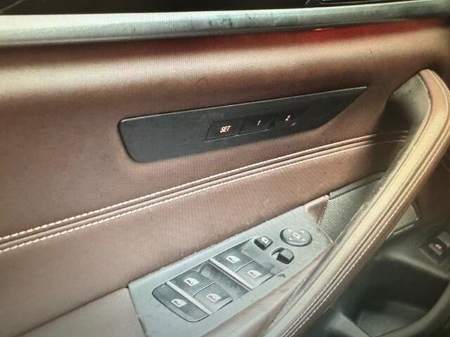 BMW 5-SERIE 530i M-Sport,Sport/comf Zetels,Harman Kardon,Memory,Driving Assistant,Trekhk Elekt