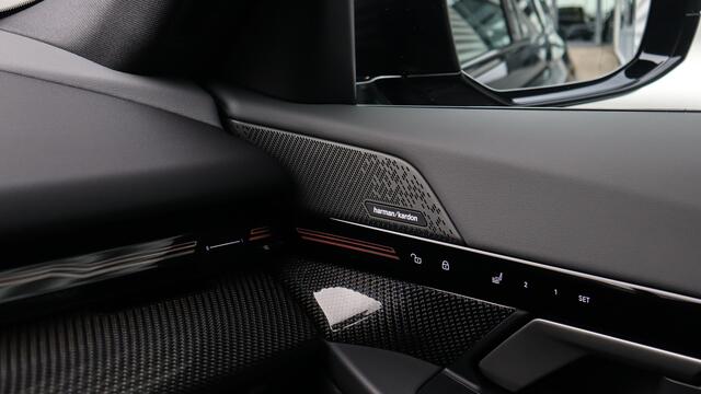 BMW 5-SERIE Touring 530e xDrive M-Sport Pro | Stoelventilatie | Harman/Kardon | Head-up | Carbon | Panoramadak | Trekhaak