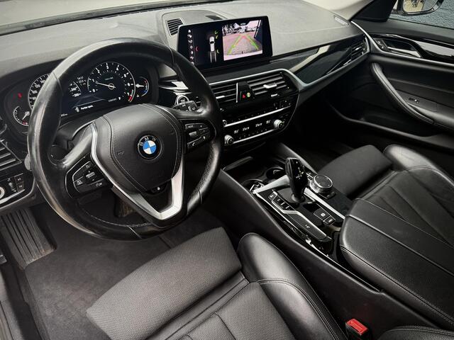 BMW 5-SERIE Touring 520i High Executive SPORTLINE / TEKHAAK / AUTOMAAT