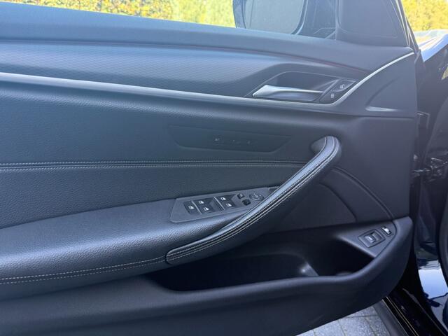 BMW 5-SERIE 530e M-Sport,Laser LED,Sport/Comf. zetels,Memory,Cam 360,Trekhk Elekt.