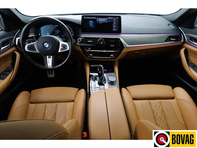 BMW 5-SERIE 545e xDrive M-Sport M-performance parts 394 PK Shadowline, Stoel + Stuurverw. 20" LMV, Ambiance verlichting, Driver assist