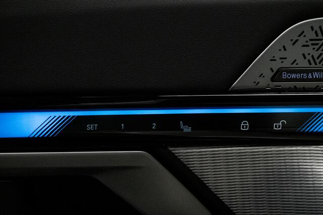 BMW 5-SERIE 550e xDrive *M-Sport Pro / Bowers & Wilkins / HUD / Memory / Stoelventilatie*