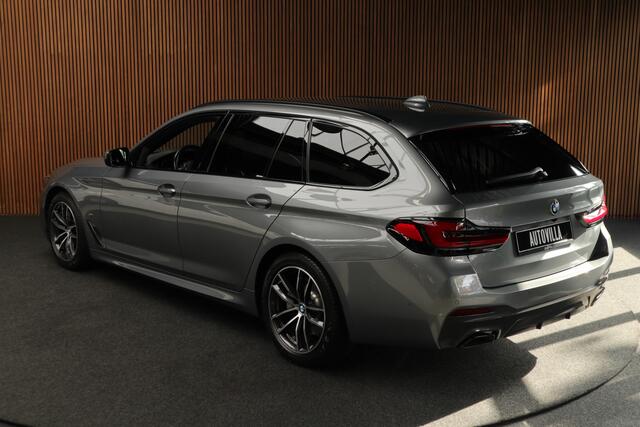 BMW 5-SERIE Touring 520i M Sport Edition Plus Sensatec HEAD-UP - Driving Assistant Professionel - Adaptief Cruise