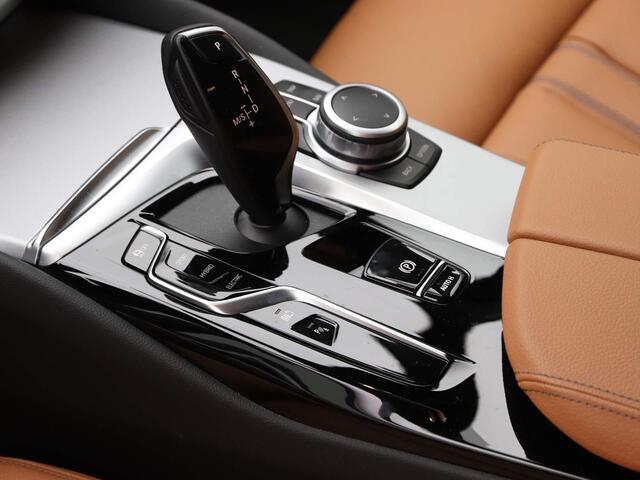 BMW 5-SERIE 530e Touring Business Edition Plus | Head-Up | Driving Assistant Professional | Trekhaak |