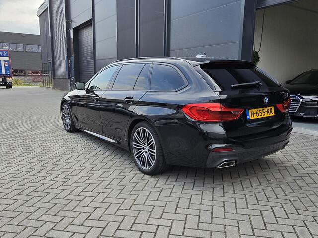 BMW 5-SERIE Touring 520i M Sport | Pano | NL-Auto | H+K High Executive Edition