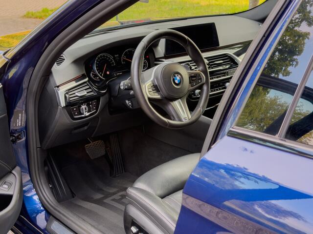 BMW 5-SERIE Touring 530d xDrive High Executive, M-Sport, HUD, H&K, Apple-Carplay