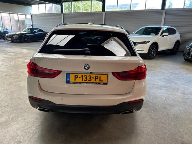 BMW 5-SERIE 530I HIGH EXE M-Sport / Pano / Head-Up