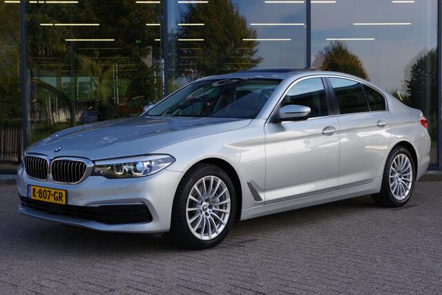 BMW 5-SERIE 540i 340 PK xDrive High Executive, Trekhaak, Schuif-Kanteldak, Adap. Cruise Control, Memory