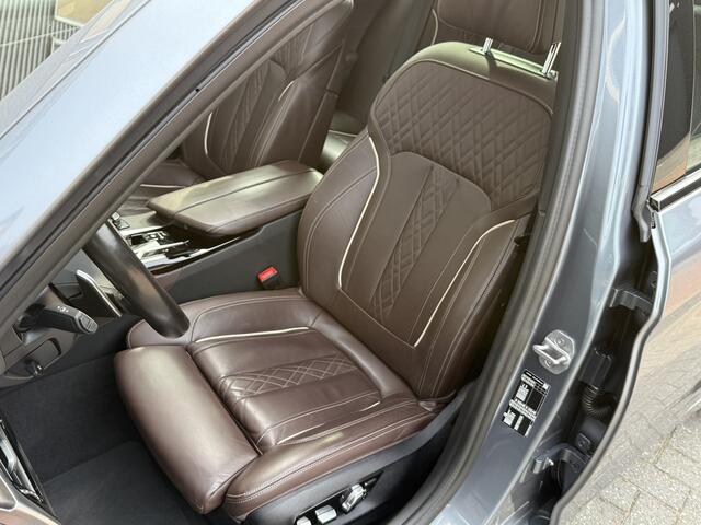 BMW 5-SERIE Touring 530d Luxury Line Plus | Bowers & Wilkins | Head UP | Panoramadak