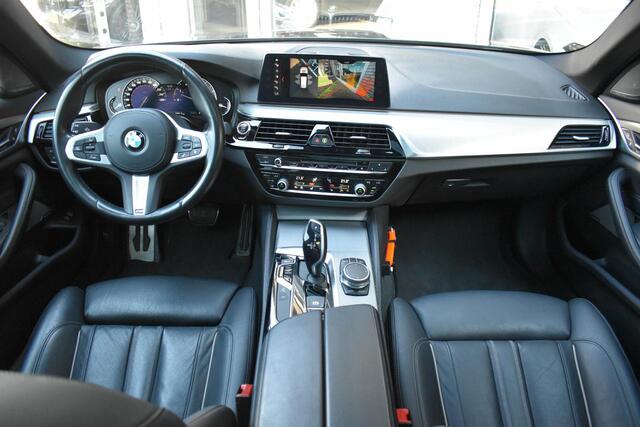 BMW 5-SERIE Touring 540i xDrive High Executive Pano Comf Zetels