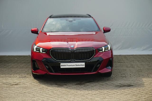 BMW 5-SERIE Touring 530e M Sport Edition