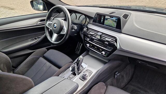 BMW 5-SERIE Touring 530i High Executive