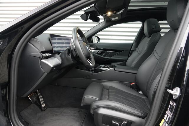 BMW 5-SERIE Touring 530e | M Sport | Pano | Trekhaak | Driving Assistant Plus | H&K |