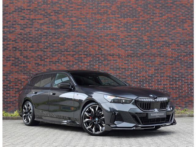 BMW 5-SERIE Touring 550e xDrive | M Performance - Pano - Trekhaak - HUD