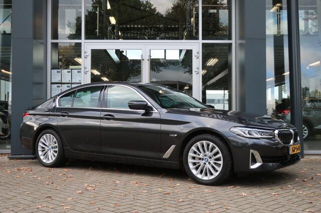 BMW 5-SERIE 530E X-DRIVE LUXURY LINE, Elektr. Schuifdak, Laser LED, etc.