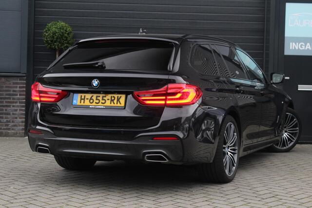 BMW 5-SERIE Touring 520i M Sport | Pano | NL-Auto | H+K High Executive Edition