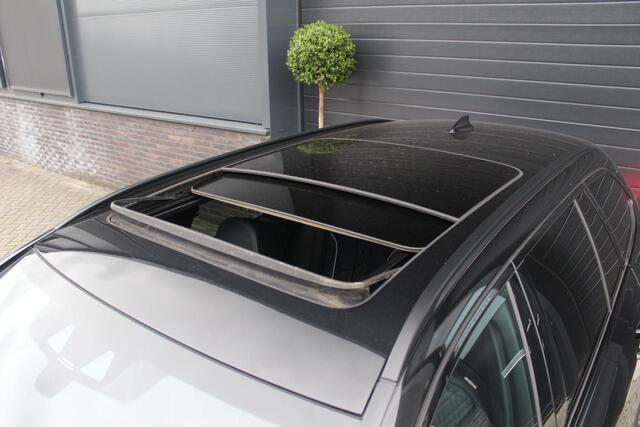 BMW 5-SERIE Touring 520i M Sport | Pano | NL-Auto | H+K High Executive Edition