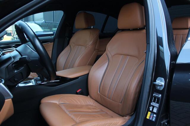 BMW 5-SERIE 530e Business Edition Plus | Leder | Trekhaak | Memory
