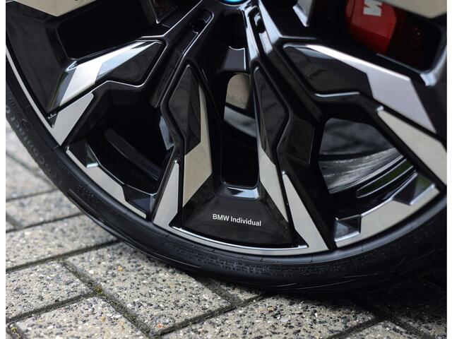 BMW 5-SERIE Touring 530e Touring | M performance - Pano - Trekhaak