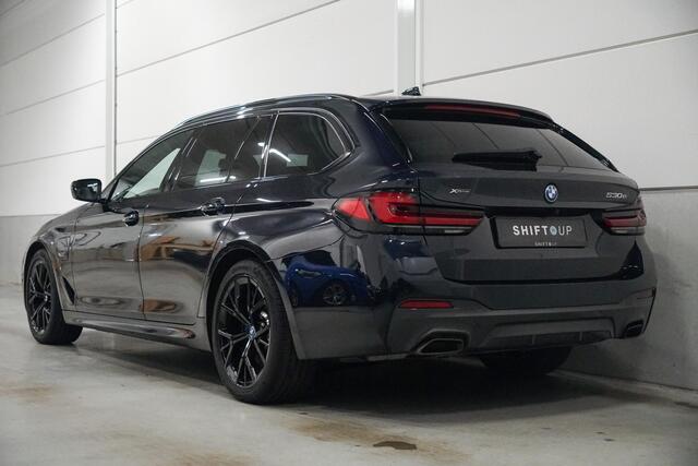 BMW 5-SERIE Touring 530e xDrive M-Sport | Panoramadak | Harman Kardon | Head Up