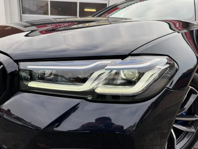 BMW 5-SERIE Touring 530e xDrive M Sport Laser Camera Navi Trekhaak