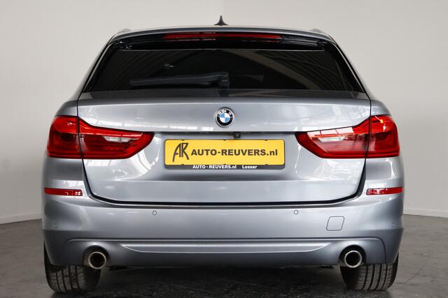 BMW 5-SERIE Touring 520i Business Edition Cruise / Navi / Carplay / Camera