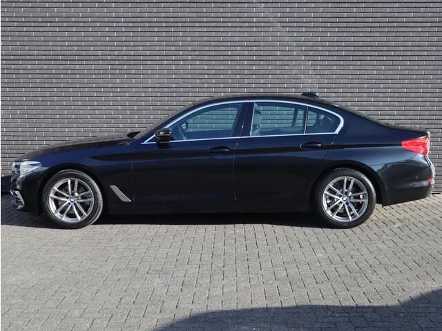 BMW 5-SERIE 520i High Executive Luxury Line
