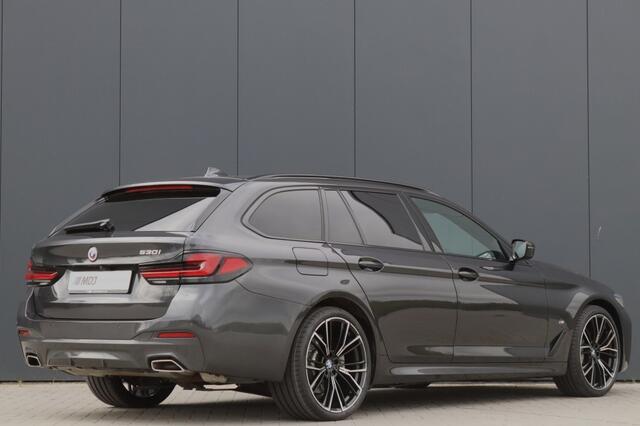 BMW 5-SERIE 530i M Sport Laser Pano Comfort 20 inch -VOL-