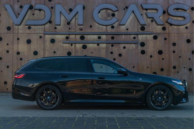 BMW 5-SERIE Touring 530e | M-Sportpakket | Comfort Pack | 21" M Performance | Innovation Pack | Trekhaak |