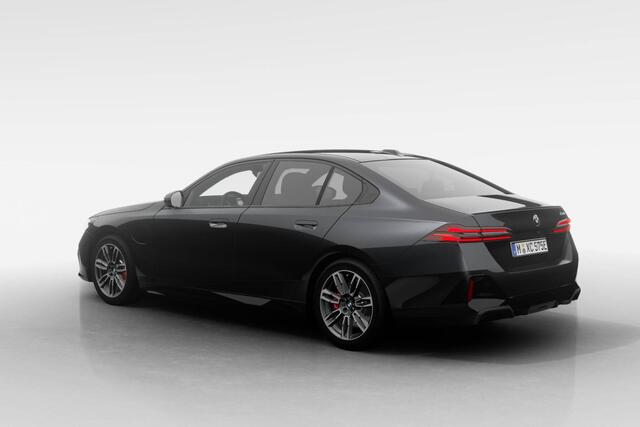 BMW 5-SERIE Sedan 530e M Sport Edition | M Sport Pro | Innovation Pack | Travel Pack | Comfort Pack