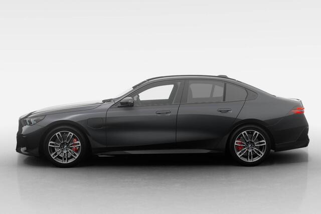 BMW 5-SERIE Sedan 530e M Sport Edition | M Sport Pro | Innovation Pack | Travel Pack | Comfort Pack