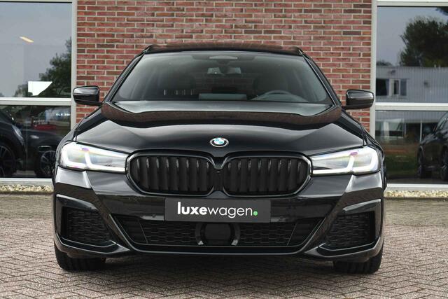 BMW 5-SERIE Touring 530e xDrive M-Sport Pano ACC H/K HUD 19inch